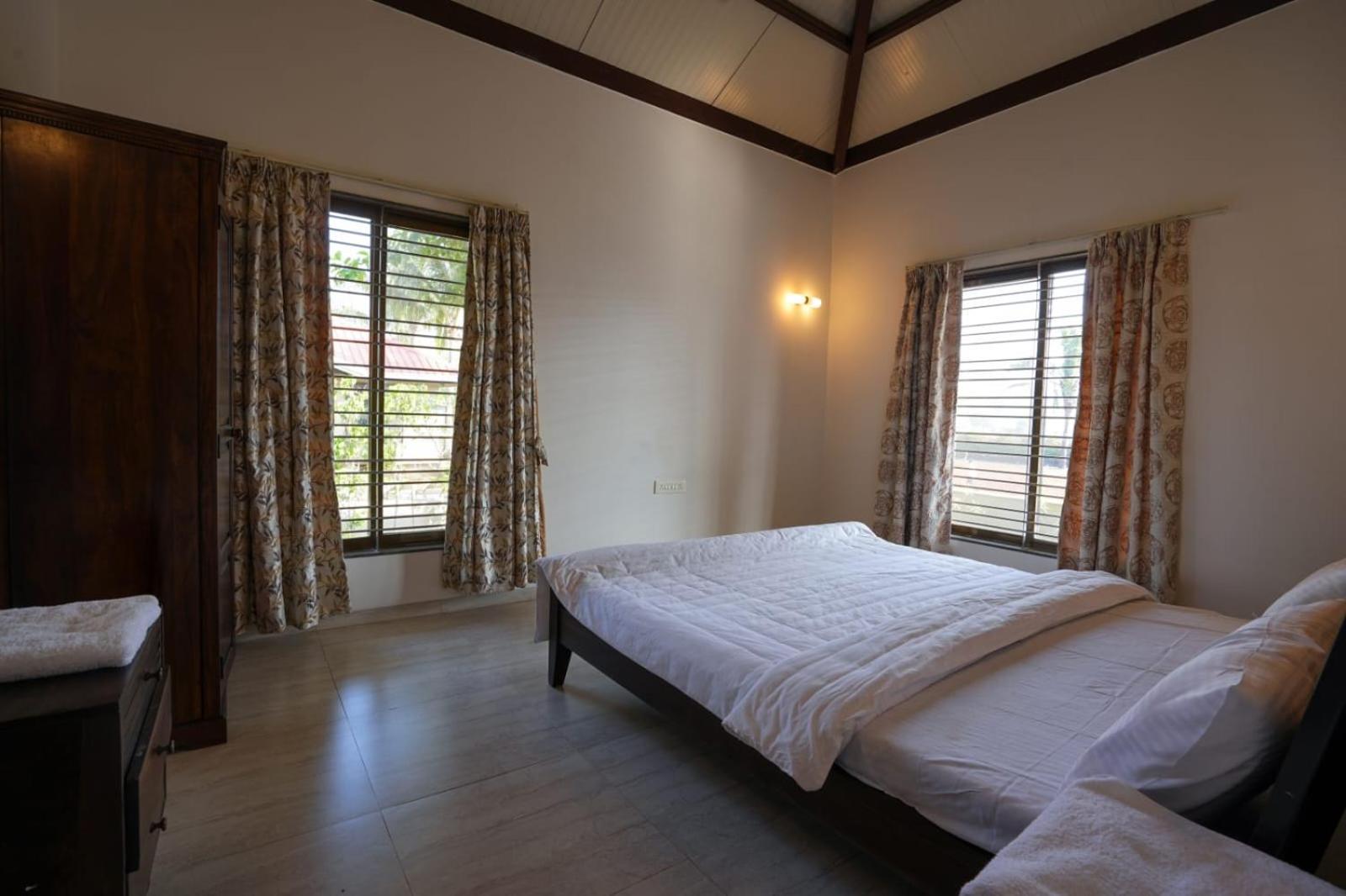 E&G Green Courts Resort At Koroli Hill Station ナーシク エクステリア 写真